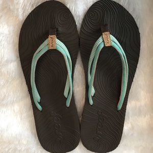 Reef Women’s Flip Flops, sz 7